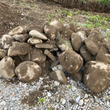 予期せぬトラブル発生、突然発見された地中埋設物